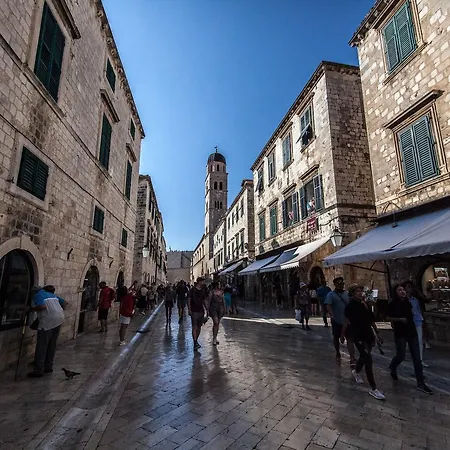 Angelina Old Town *